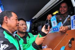 Bayar SIM dan SKCK di Polrestabes Surabaya Pakai Go-Pay
