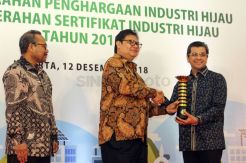 Semen Indonesia Raih Penghargaan Industri Hijau Level 5