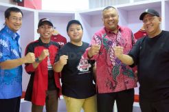 Sepakbola Indonesia Juara Kirim 2 Suporter ke Liga Inggris