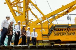 Superkrane Mitra Utama Perkenalkan Crawler Crane Berkapasitas Besar