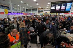 Drone Ilegal Sebabkan Bandara Gatwick Inggris Ditutup