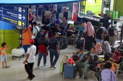 Stasiun Gambir Mulai Dipadati Pemudik Natal