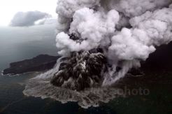 Letusan Gunung Anak Krakatau