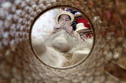 Topi Bambu Khas Tangerang Tembus Pasar Eropa
