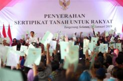 Presiden Jokowi Serahkan 40 Ribu Sertifikat Tanah Gratis di Tangsel