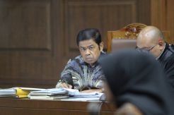 Mantan Anggota DPR Eni Saragih Bersaksi di Sidang Idrus Marham