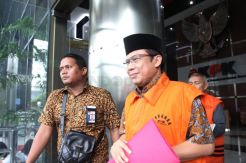 KPK Perpanjang Masa Penahanan Taufik Kurniawan