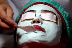 Gloskin, Ajak Wanita Tampil cantik Tanpa Operasi Plastik