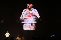 Bedah Buku: Mengapa Kita Harus Kembali ke UUD 1945