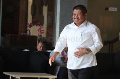 KPK Periksa Bupati Bengkalis Amril Mukminin