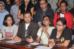 Aktivis Desak Polisi Bebaskan Robertus Robet