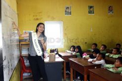 Sharon Margriet Sumolang Kunjungi MI Tunas Karya Tambora