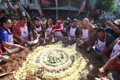 Festival Rujak Uleg Meriahkan Hari Jadi kota Surabaya ke-726