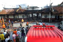 Bangunan Rumah Abu Kong Tik Soe di Semarang Terbakar