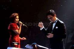 Indah Kurnia Persembahkan 16 Lagu Untuk Sahabat