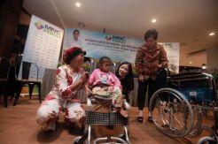 MNC Peduli Serahkan Kursi Roda dan Kaki Palsu Bagi Warga Pra Sejahtera