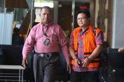 KPK Resmi Tahan Eks Hakim PN Semarang Lasito