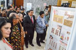 Fadli Zon Saksikan Pameran Politik dalam Perangko