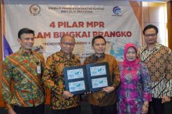 MPR dan Kemenkominfo Luncurkan Prangko 4 Pilar