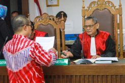 J Trust Bank Absen di Sidang Perdana Gugatan Nasabah
