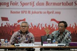 Mahfud MD dan Sejumlah Tokoh Sampaikan Dukungan ke KPU