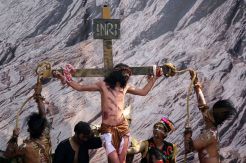 Gereja Santo Fransiskus Asisi Paroki Gelar Tablo Inkulturasi