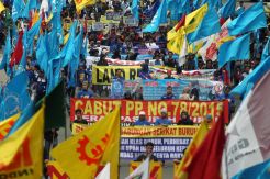 Peringati May Day, Ribuan Buruh Gelar Aksi di Jakarta