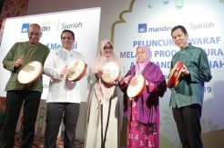 AXA Mandiri Unit Syariah Luncurkan Fitur Wakaf