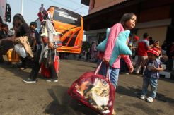 Jelang Libur Cuti Bersama, Terminal Kampung Rambutan Mulai Ramai
