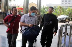 Kepala Kantor Imigrasi Kelas I Mataram Kurniadie Terjaring OTT KPK