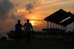 Warga Pulau Panggang Salat Idul Fitri di Masjid Animah
