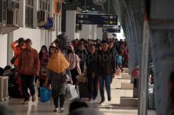 Arus Balik di Stasiun Pasar Senen Masih Tinggi