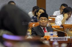Mendikbud Raker dengan Komisi X DPR Bahas PPDB