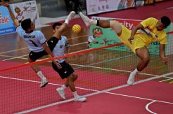 Tim Sepak Takraw Beregu Putra Indonesia Raih Medali Perak