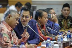 Komisi I DPR RDP dengan KPI Pusat