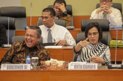 Menkeu dan Gubernur BI Raker dengan Banggar DPR
