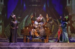 Teater Koma Pentaskan Goro-Goro Mahabarata 2