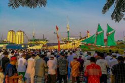 Suasana Salat Idul Adha di Pelabuhan Sunda Kelapa