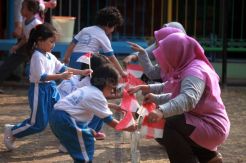 Keseruan Siswa TK Al-Kautsar MRC Ikuti Lomba 17-an
