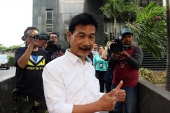 KPK Periksa Bupati Solok Selatan Muzni Zakaria