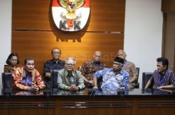 Mantan Pimpinan KPK Minta DPR Perkuat Pemberantasan Korupsi