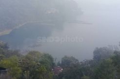 Danau Toba Diselimuti Kabut Asap Tebal