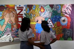 Pelajar Surabaya Pamerkan Seni Rupa Manuver Zonasi