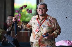 Ahmad Heryawan Diperiksa KPK dalam Kasus Suap Meikarta