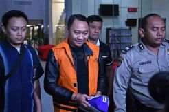 KPK Tahan Bupati Lampung Utara Agung Ilmu Mangkunegara