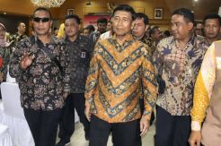 Tinggalkan RSPAD, Wiranto Hadiri Silaturahmi Kemenko Polhukam