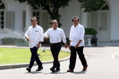 Pratikno dan Fadjroel Rachman Datang ke Istana