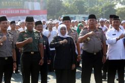 Gubernur Khofifah Pimpin Apel Hari Santri Nasional 2019