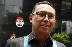 KPK Periksa Anggota DPR Junico Siahaan