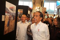Presiden Jokowi Kunjungi Pameran Foto Membangun Indonesia